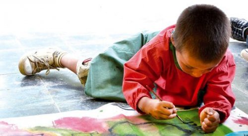 Per interpretare i disegni dei bambini bisogna considerare tratto, ubicazione e direzione dei soggetti disegnati