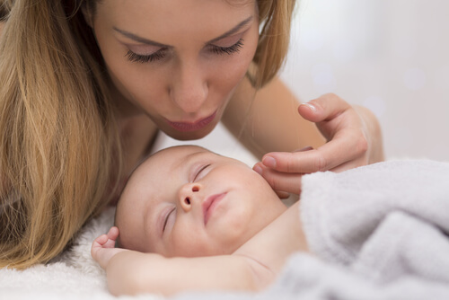 7 comportamenti del neonato nei primi mesi di vita