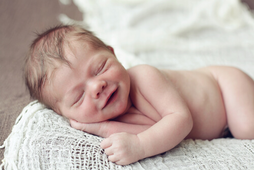 Il sonno profondo è uno dei comportamenti del neonato nei primi mesi di vita