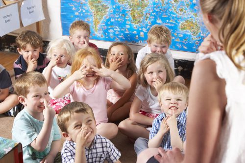 Benefici degli asili per bambini e bebè