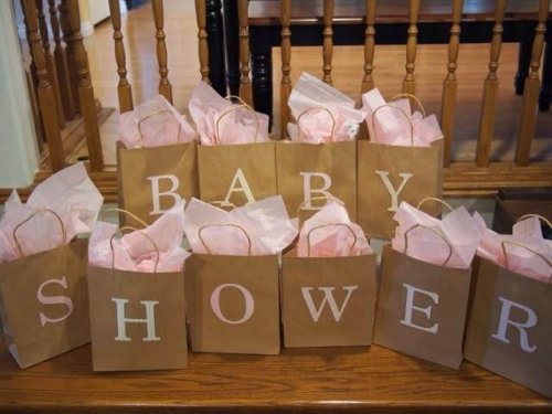 Il baby shower è la scusa perfetta per riunire amici e familiari e festeggiare l'arrivo del bebè
