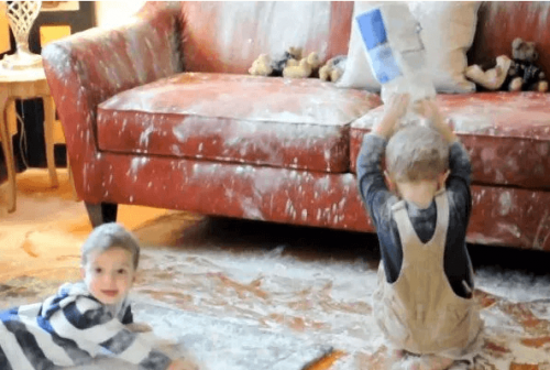 I bambini amano esplorare, investigare, scoprire. Per questo combinano marachelle.