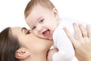 Perché è importante insegnare ai neonati a sorridere?