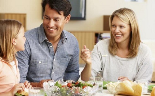 In famiglia si mangia tutti insieme