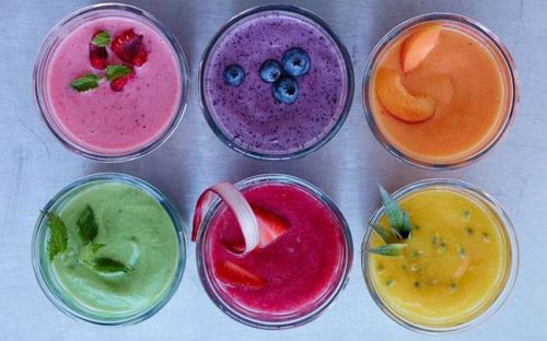 7 succhi di frutta ricchi di vitamine per bambini