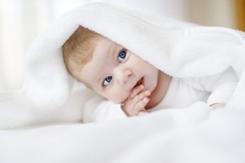 Come capire se il neonato vede bene?