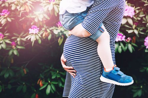 Quali sono i migliori vestiti per donne in gravidanza?