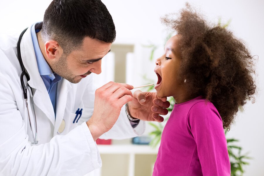 È importante andare dal pediatra regolarmente per sottoporsi a visite di controllo di routine