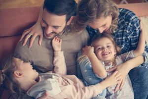 L'importanza degli abbracci in famiglia