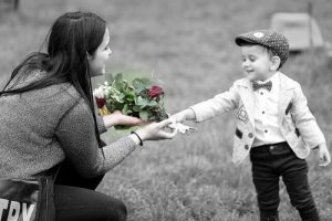 I figli devono sentirsi amati, amarli non è sufficiente