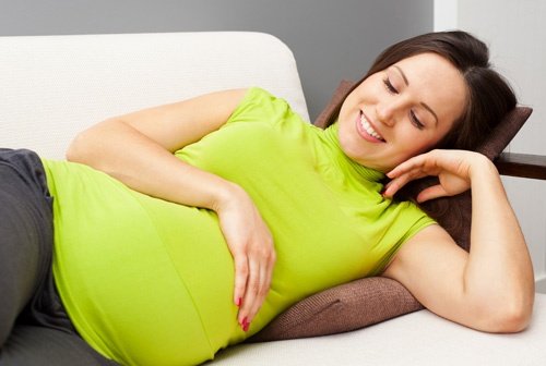 Sintomi della gravidanza: ecco dei trucchi per calmarli