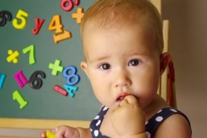 Come stimolare lo sviluppo cognitivo di vostro figlio