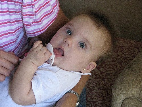 Per togliere il ciuccio ci vuole molta pazienza e amore