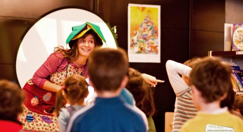 Da bravi cantastorie trasmetterete a vostro figlio la fiducia e gli insegnerete a non avere paura del palcoscenico