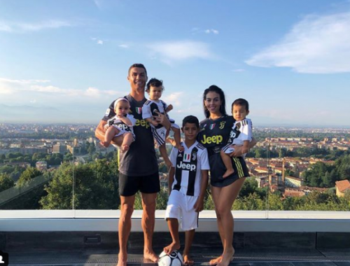 Cristiano Ronaldo con famiglia