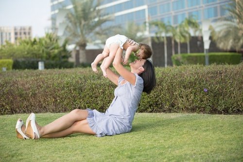La luce del sole fa bene alle vostre ossa e a quelle del vostro bambino