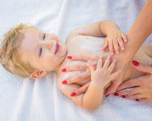 La cura della pelle del neonato 