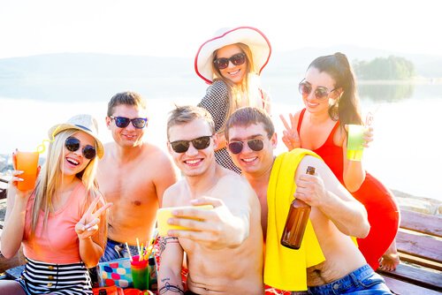 durante l'adolescenza, la popolarità diventa estremamente importante