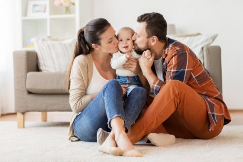 La maternità mette a dura prova il matrimonio?