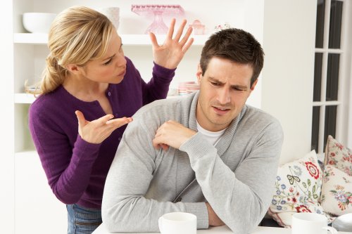 Un controllo troppo morboso dei social network del partner è sintomo di qualcosa che non va nella relazione