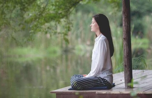 4 esercizi di rilassamento per madri esauste