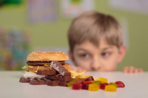4 consigli per prevenire l'obesità infantile