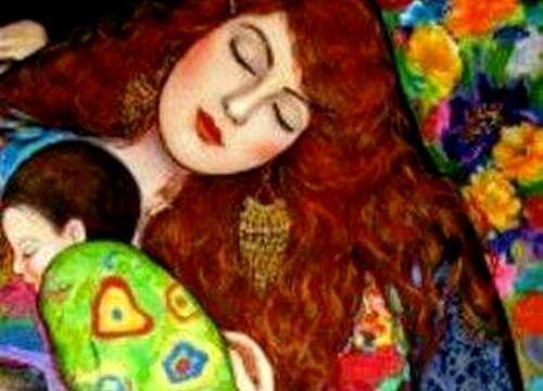 Madre dorme con bambino