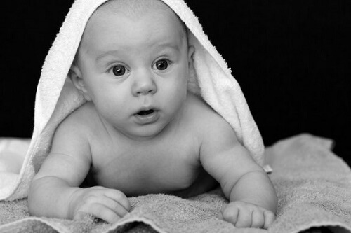 5 cose indispensabili per fare il bagno al neonato