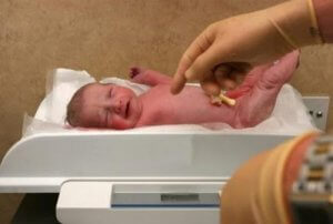 Perdita di peso del neonato: cause e soluzioni