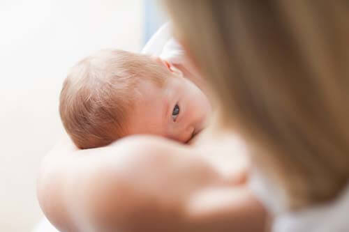 Come prendervi cura del seno durante l’allattamento?