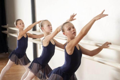 bambine che ballano
