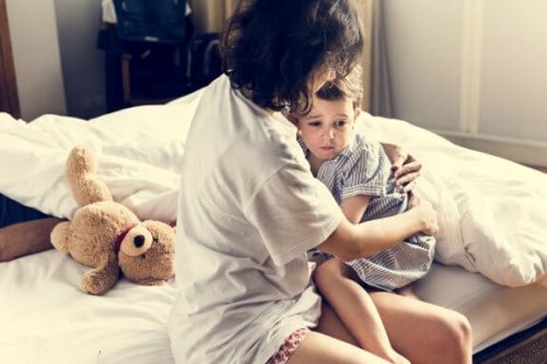 Mio figlio ha gli incubi. Come posso farlo dormire meglio?