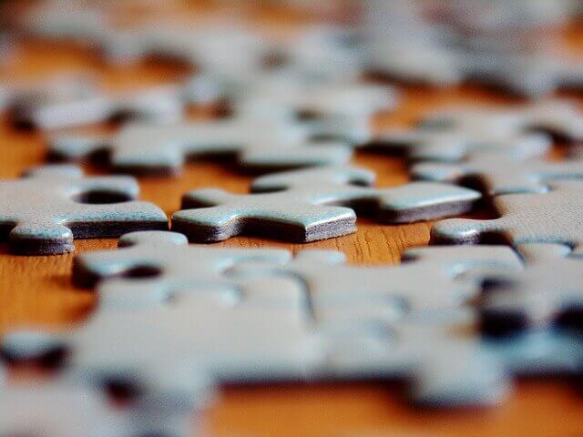 fare attività che richiedono concentrazione per aiutare i bambini iperattivi