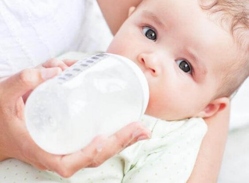 5 verità sull'alimentazione a base di latte artificiale