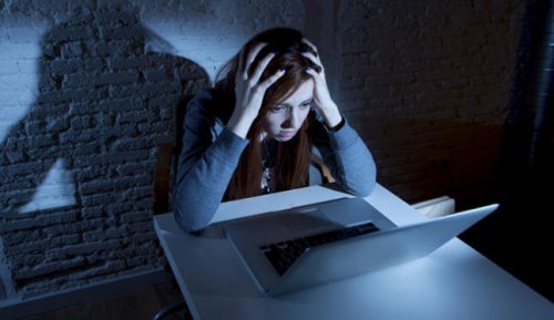 Cyberbullismo: cosa prevede la legge italiana