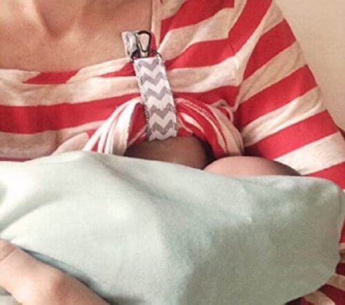 Vestirsi dopo il parto: le maglie per l'allattamento sono comode e pratiche