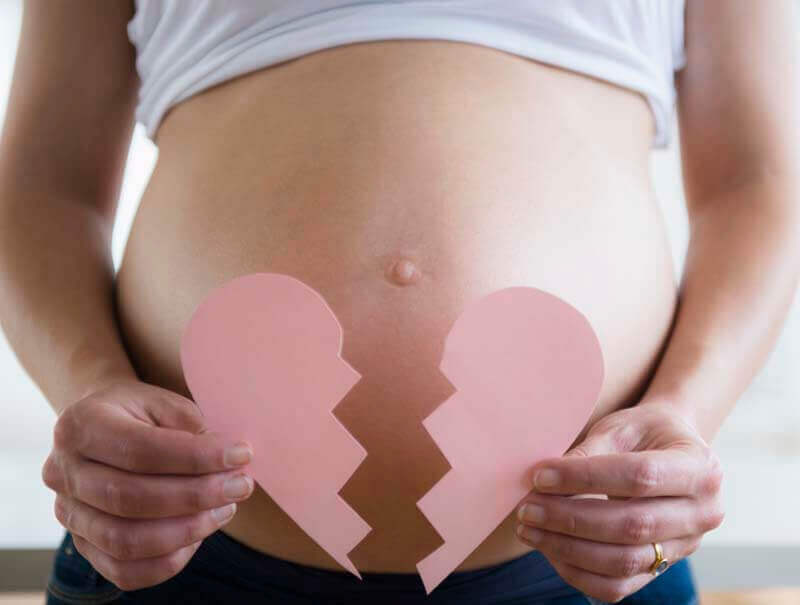cuore spezzato a causa di un addio a un bambino