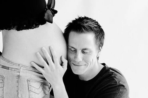 una gravidanza consapevole coinvolge anche il papà