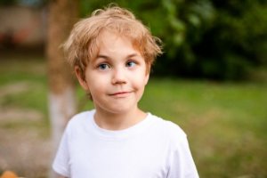 Strabismo infantile: cause, diagnosi e trattamento