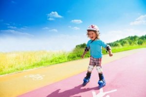 Come insegnare ad un bambino ad andare sui pattini in linea