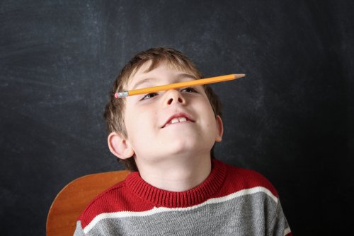 le stereotipie sono movimenti ripetitivi che si presentano durante l'infanzia