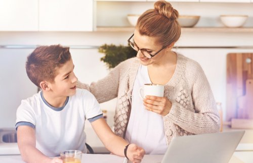 ricompensare i bambini per i buoni voti ricevuti non è sempre una buona idea