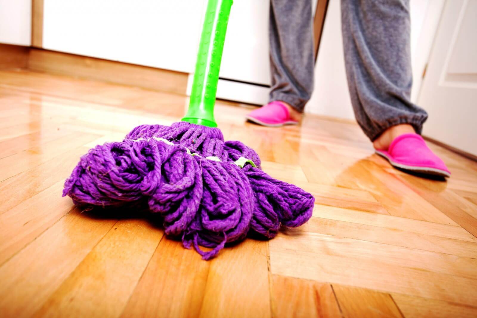 Organizzare le pulizie di casa dopo l'arrivo del bebè