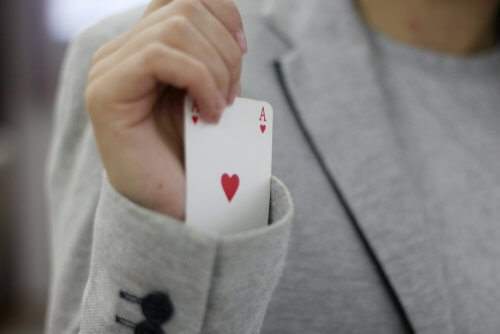 Trucchi di magia con le carte