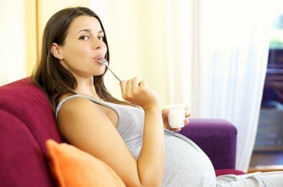 tra i vantaggi della gravidanza, troviamo la necessità di vivere una vita più sana