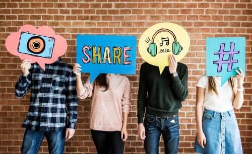 Controllare i social network dei figli: sì o no?