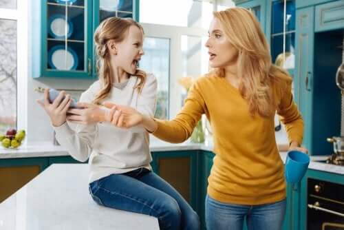 I genitori possono controllare i social network dei figli?