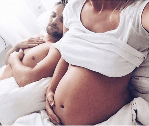 Leggi che minacciano l'intimità materna