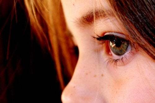 Come insegnare ai figli a superare le prese in giro