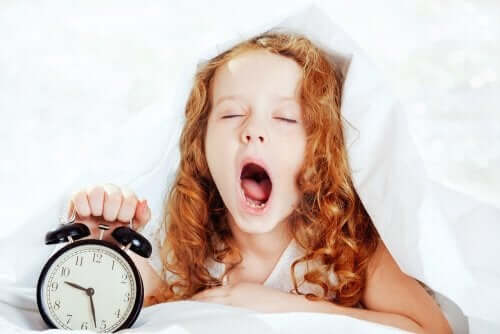 tra le routine mattutine da seguire, è importante l'uso della sveglia